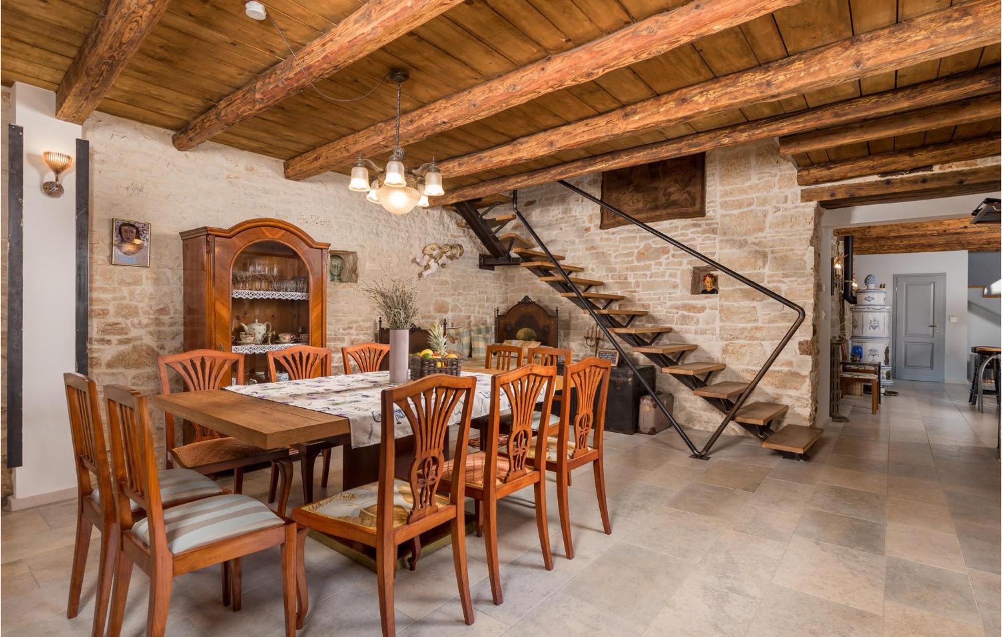 Amazing Home In Foli With Kitchen Kültér fotó